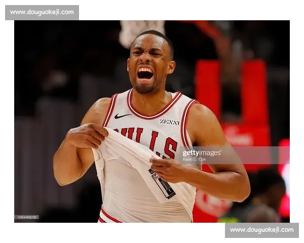 在伤病阴影下坚持前行的运动员与时间和自我的一场艰难漫长拉锯战