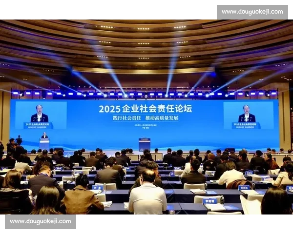 以服务文化为核心推动企业创新与发展的路径探索